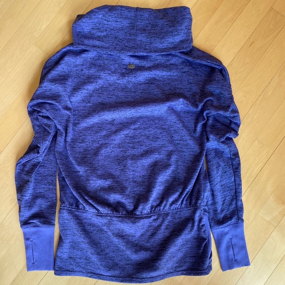 Athleta Sweater / Sweatshirt - Picture 6 of 7